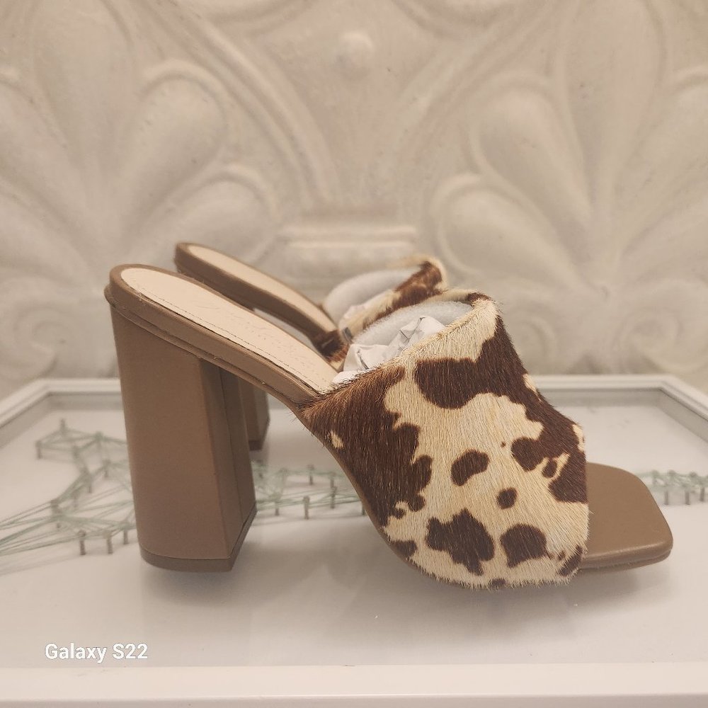 Journee Collection Leather Heeled Sandals. NWT.